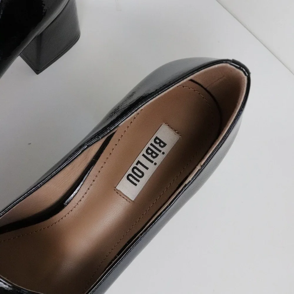Anthropologie Bibi Lou Valencia Loafer Pumps Heels Black Patent Leather 37 6.5